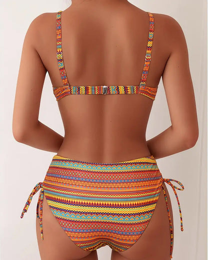 Costume da bagno due pezzi con reggiseno a righe